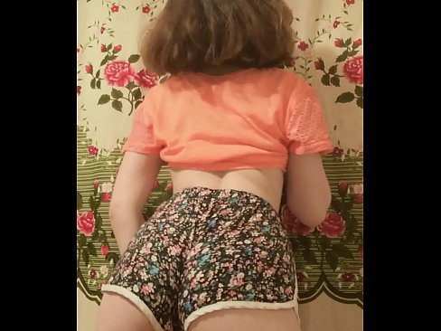 ❤️ Jeune fille sexy se déshabillant devant la caméra. ❤ Vidéo de porno at fr.myteporn.ru ❤